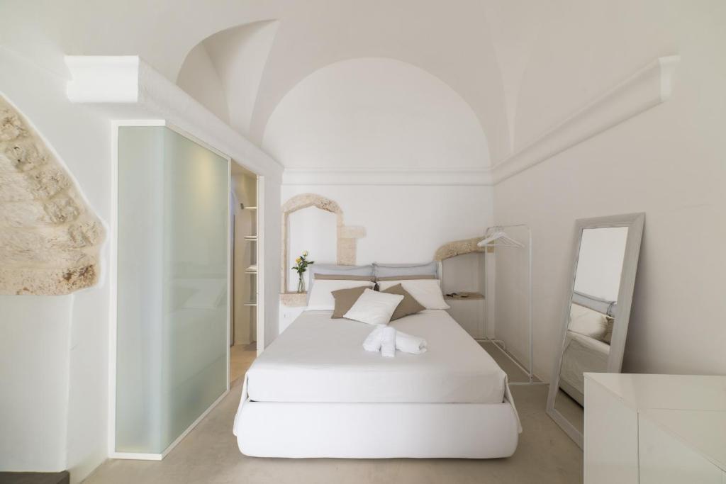 Bibi Apartment & Suite with Jacuzzi by Wonderful Italy room 1