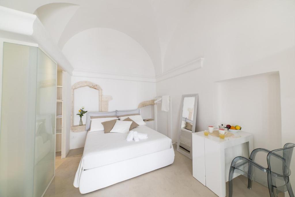 Bibi Apartment & Suite with Jacuzzi by Wonderful Italy room 3